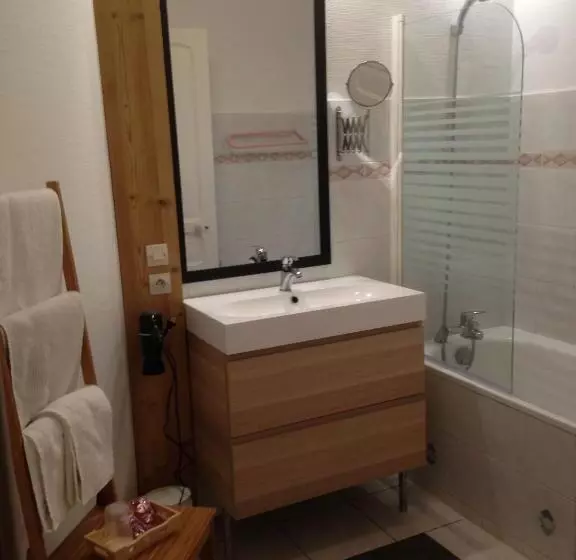 اتاق استاندارد, Maison D Hôtes La Devinière Spa Accessible Toute L Année