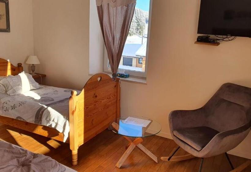 Номер Стандарт Трехместный, Maison D Hôtes La Devinière   Spa Accessible Toute L Année