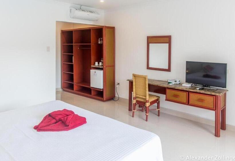 اتاق لوکس, Alona Vida Beach Hill Resort