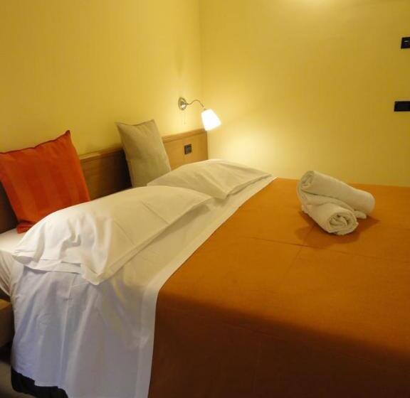 חדר סטנדרט לשלושה, Arimannia