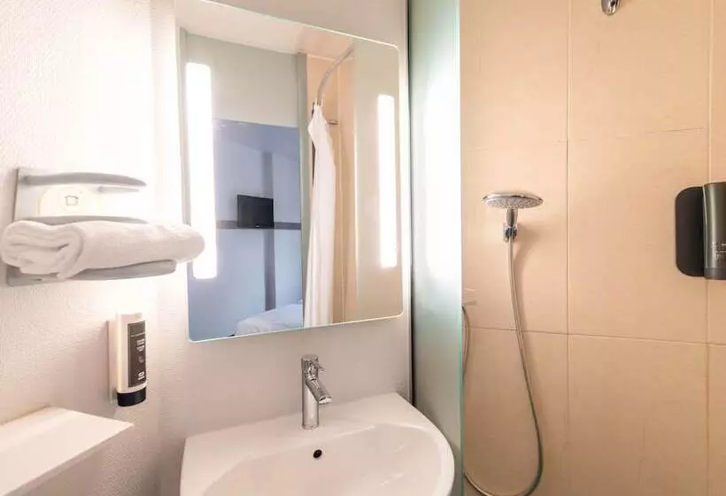 スタンダード4人部屋, B&b Hotel Limoges 1