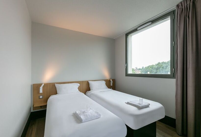 غرفة قياسية رباعية, B&b Hotel Toulouse Basso Cambo