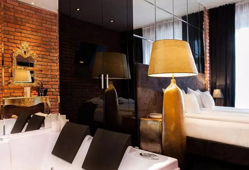 景色の見えるデラックスルーム, Betmanowska Main Square Residence Adults Only