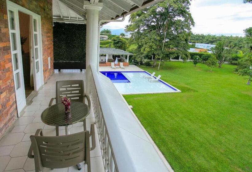 バルコニー付きデラックスルーム, Boutique El Triángulo