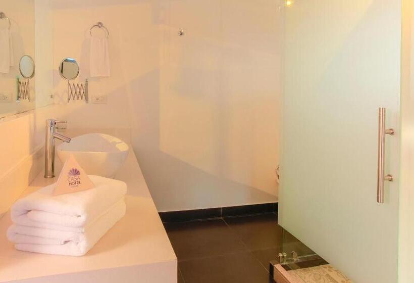 プールビュージュニアスイート, Boutique El Triángulo