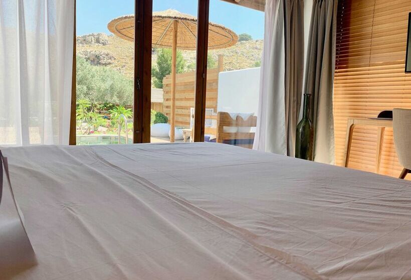 スタンダードバンガロー, Caesars Gardens Hotel & Spa   Adults Only