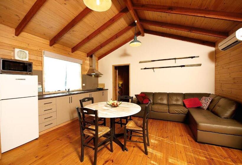 高级小屋, Lakes And Craters Holiday Park