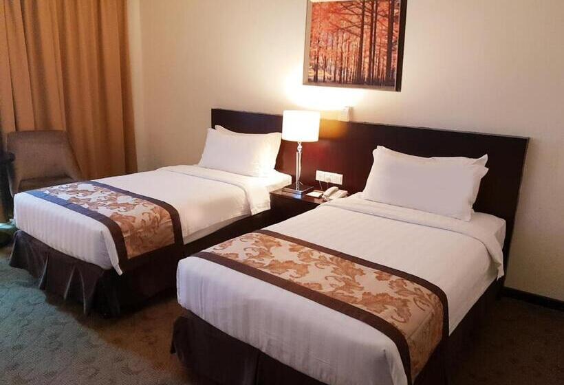 اتاق استاندارد با چشم‌انداز شهر, Pan Borneo Hotel Kota Kinabalu