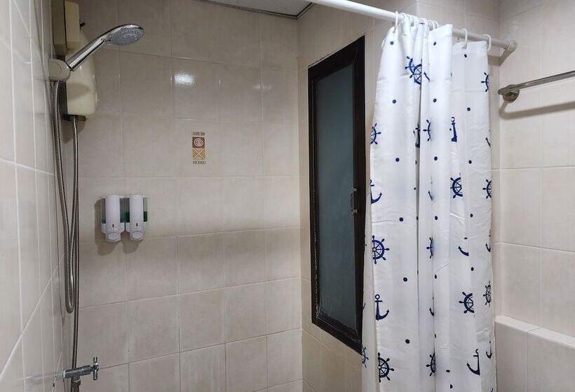 Quarto Estandar, Penpark Place