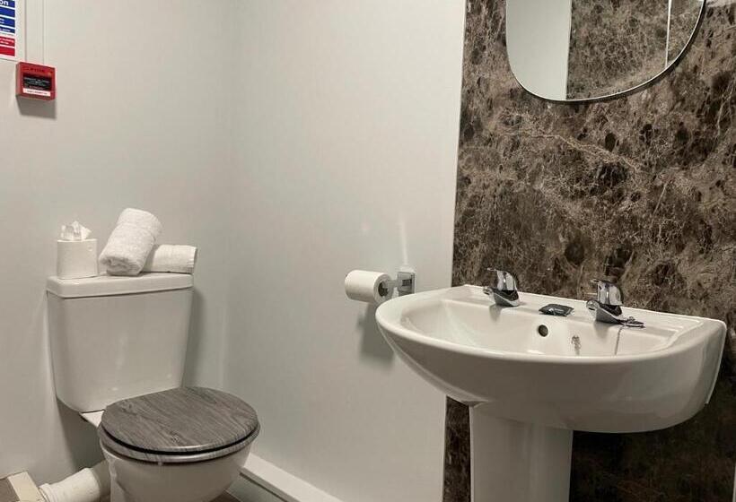 ファミリールーム, Prince Llewelyn