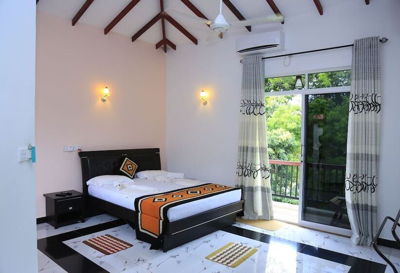 标准间, River Front