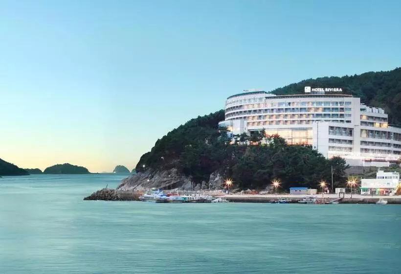 اتاق سوپریور با چشم‌انداز کوهستان, Riviera Geoje