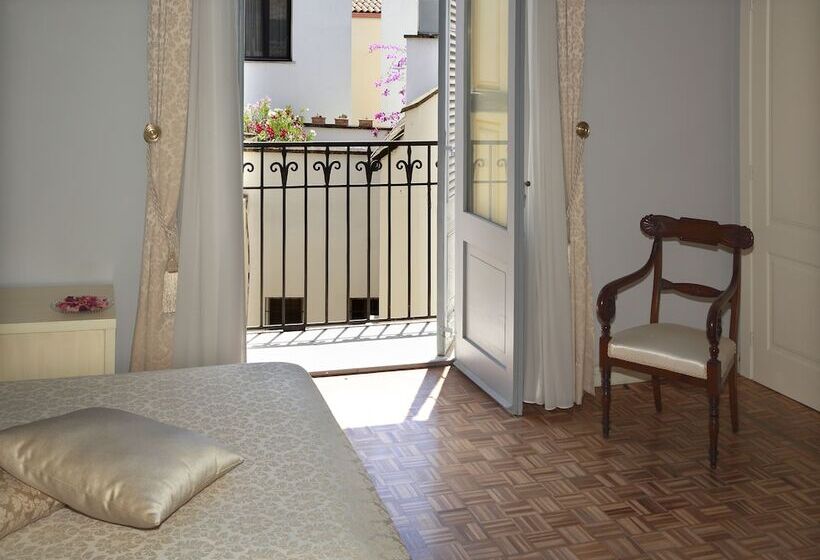 Номер Superior, Personè Palace