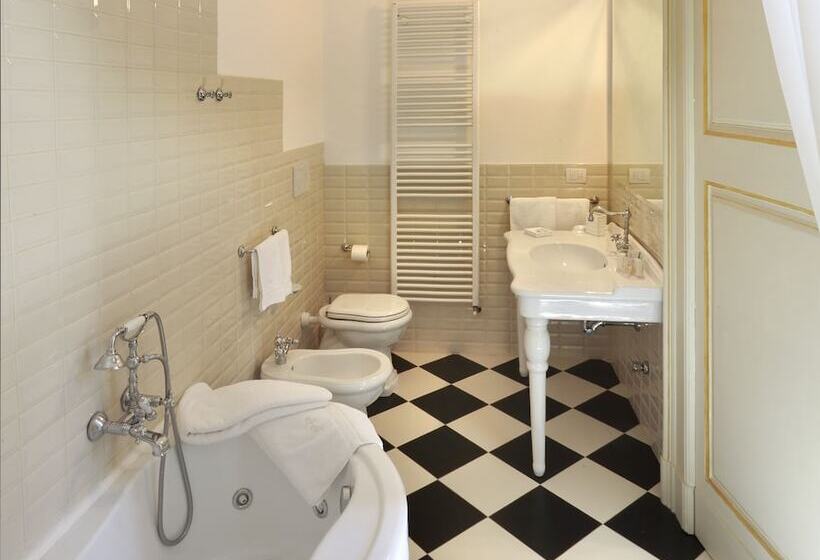 Люкс Повышенной Комфортности, Personè Palace