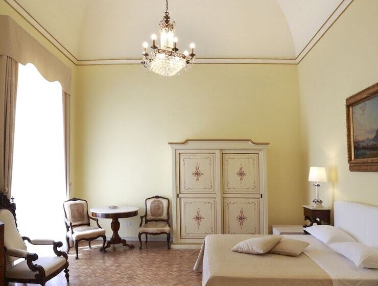 Люкс Повышенной Комфортности, Personè Palace