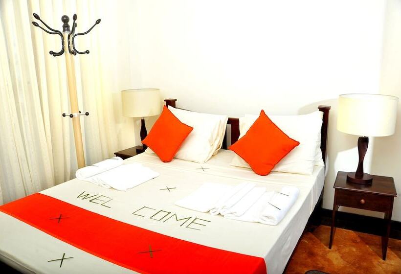 ２ベッドルームアパートメント, Prestige Court