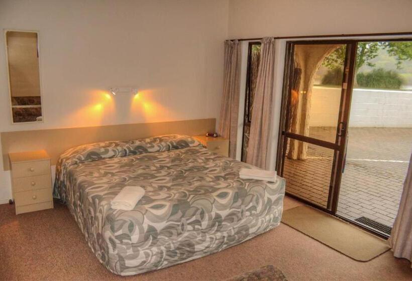 חדר סטודיו סטנדרד, Riverside Motel