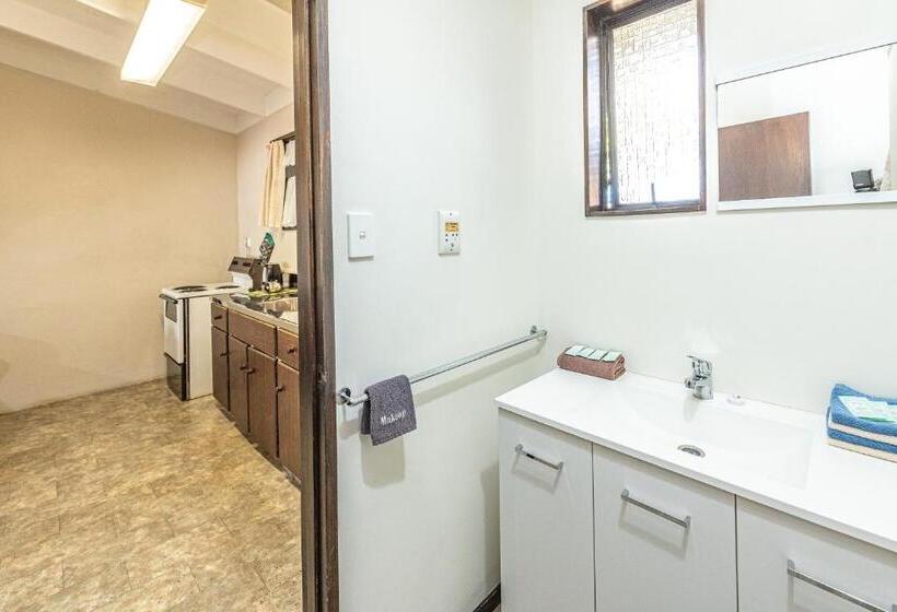 חדר סטודיו סטנדרד, Riverside Motel