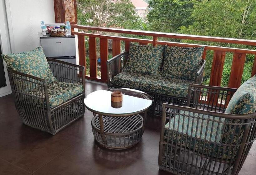 سوئیت 2 خوابه, Scent Of Green Papaya