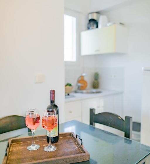 סוויטה משפחתית, Antonina