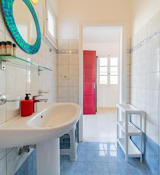 סוויטה משפחתית, Antonina