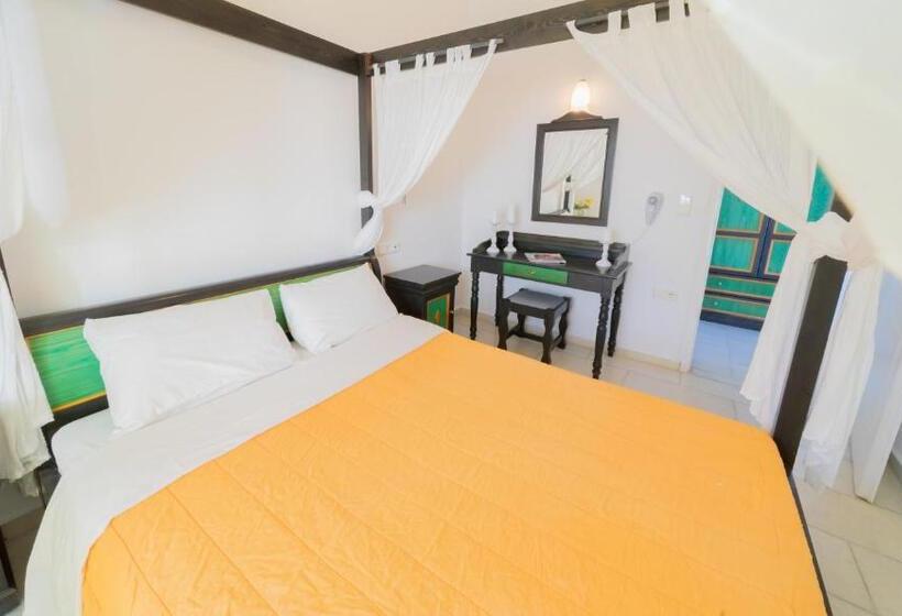 דירת חדר, Antonina