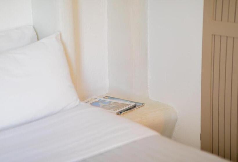 חדר דלוקס, Antonina