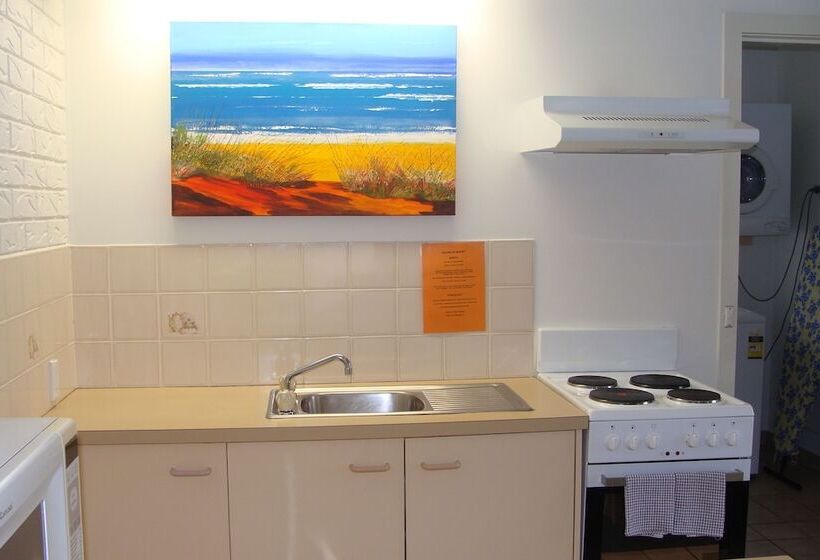 דירת שני חדרים, Aquarius Merimbula