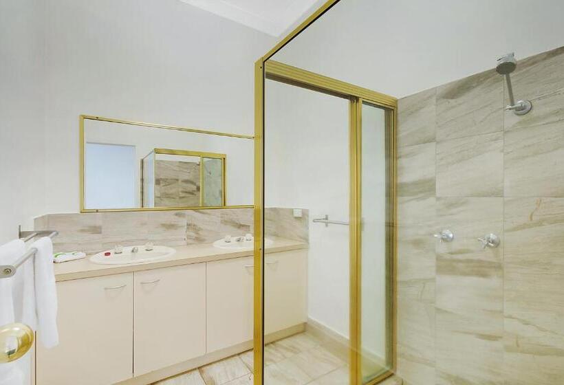 דירת שלושה חדרים, Aquarius Merimbula