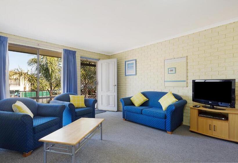 דירת שני חדרים, Aquarius Merimbula