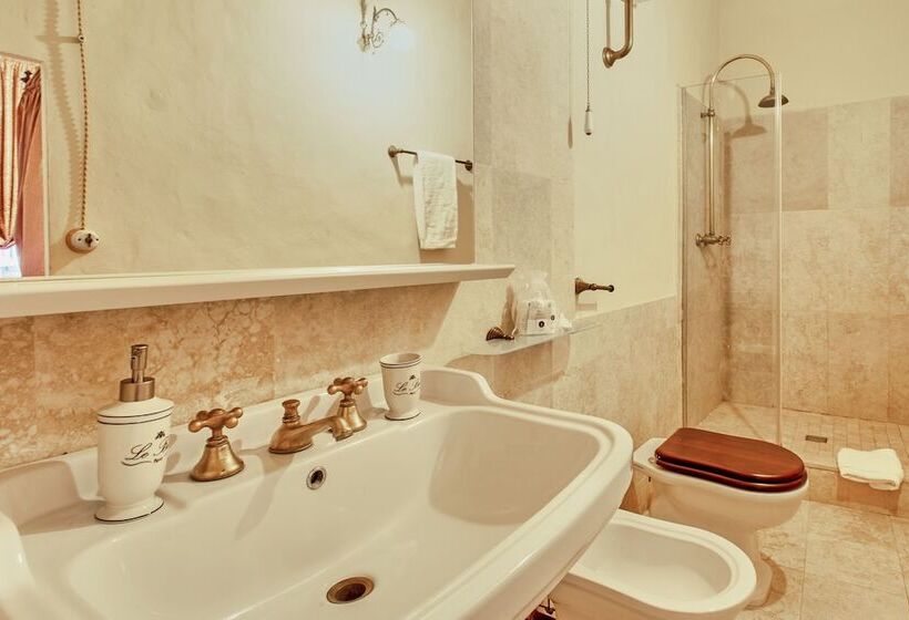 Люкс Повышенной Комфортности, Palazzo Nobile Di San Donato   Historic Experience