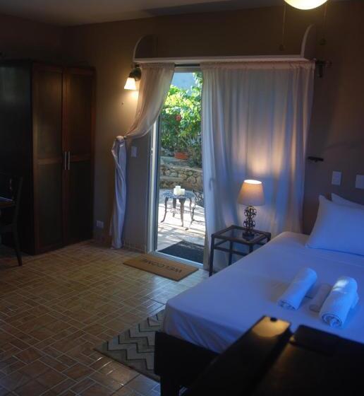 استودیوی لوکس, E&j Boutique Residences