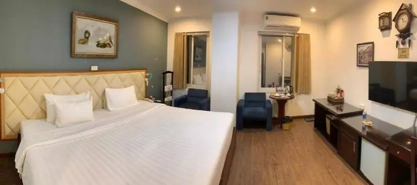 Deluxe Room, A25 Hotel   61 Lương Ngọc Quyến