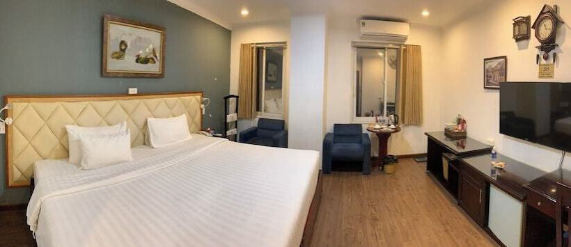 Deluxe Room, A25 Hotel   61 Lương Ngọc Quyến