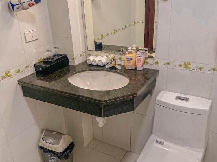 Family Room, A25 Hotel   61 Lương Ngọc Quyến