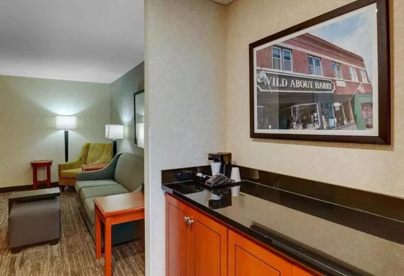身障者適用スイートルーム, Drury Inn & Suites Independence Kansas City