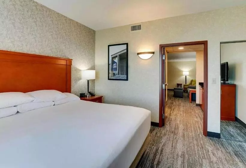 身障者適用スイートルーム, Drury Inn & Suites Independence Kansas City