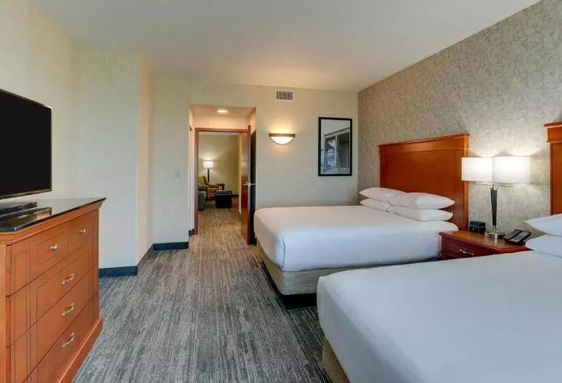 身障者適用スイートルーム, Drury Inn & Suites Independence Kansas City