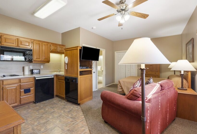 إستوديو قياسى, Stonebridge Village Resort