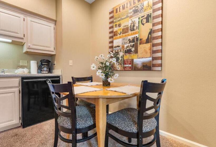 شقة غرفتين, Stonebridge Village Resort