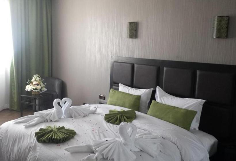 스탠다드 룸, Swani