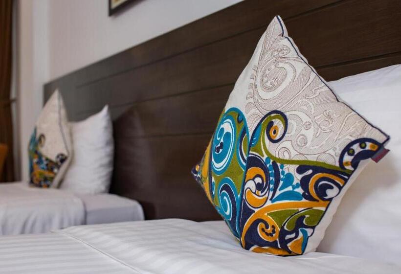 اتاق لوکس با بالکن, Thang Long Espana