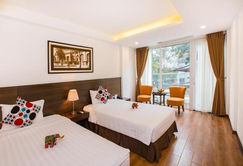 اتاق لوکس با بالکن, Thang Long Espana