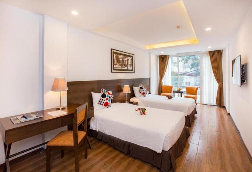 اتاق لوکس با بالکن, Thang Long Espana