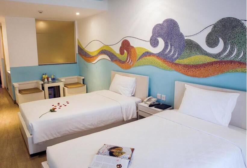 اتاق لوکس با چشم‌انداز شهر, Thang Long Espana