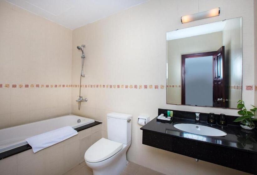 اتاق لوکس, Thang Long Espana