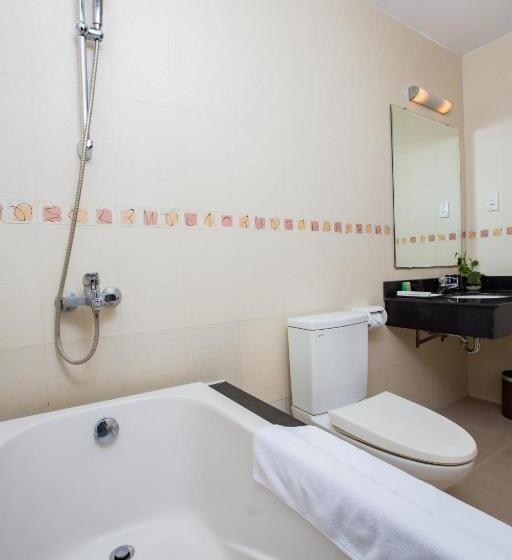 اتاق لوکس, Thang Long Espana