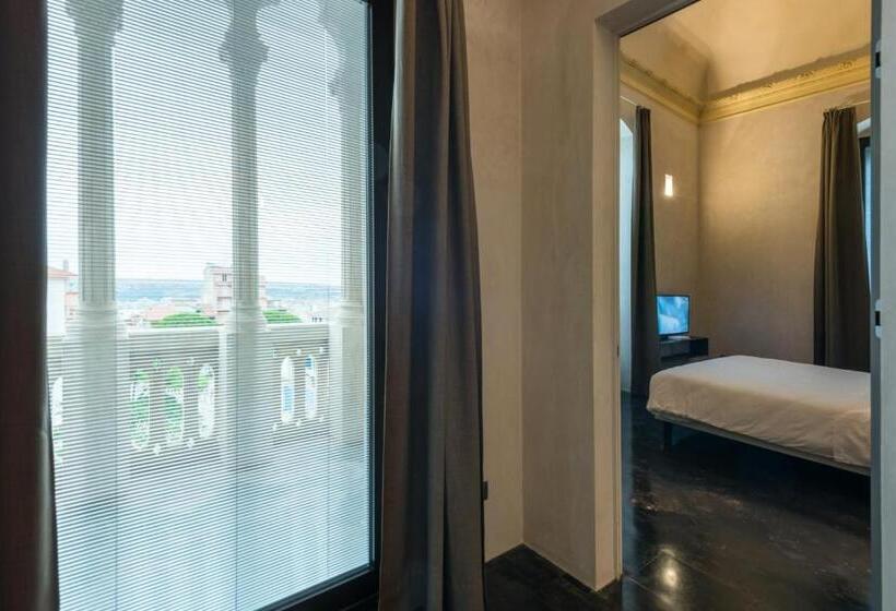 小型套房带阳台, Villa Boscarino