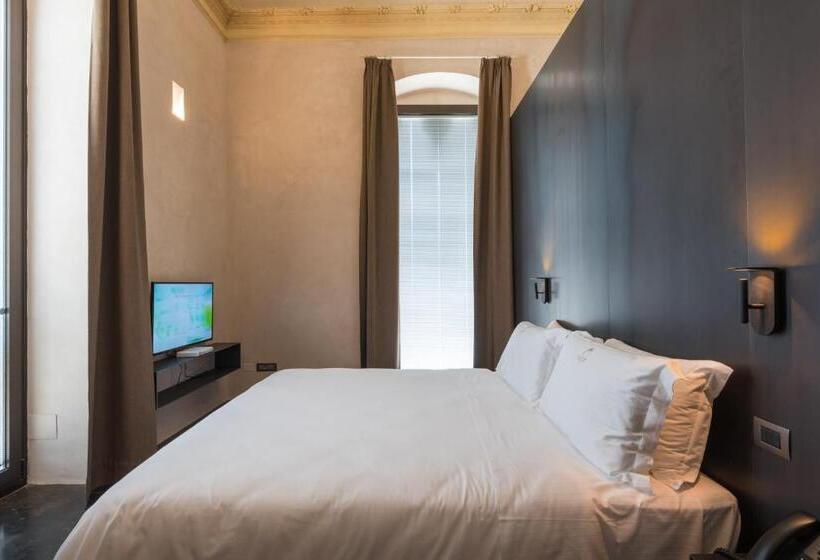 小型套房带阳台, Villa Boscarino