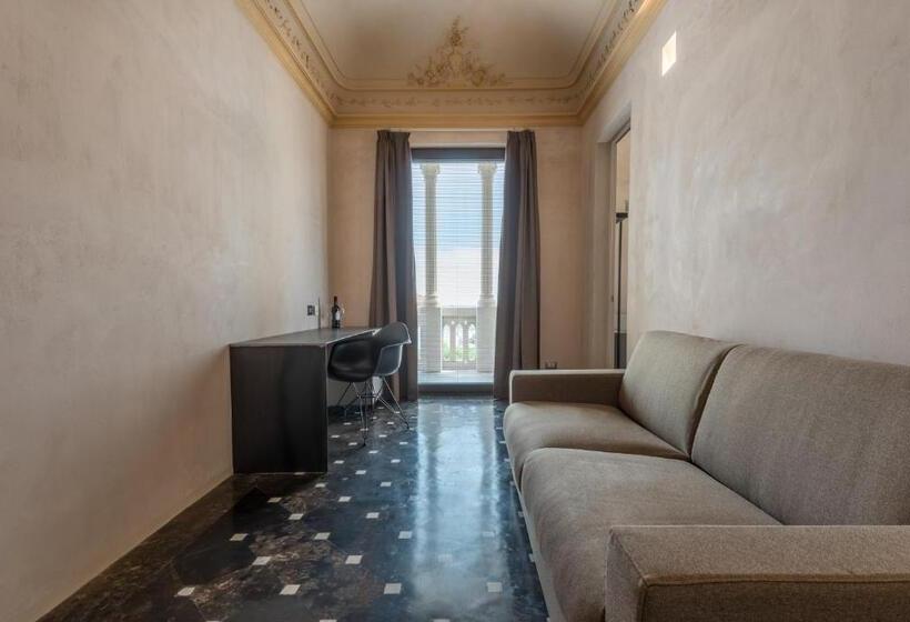 小型套房带阳台, Villa Boscarino